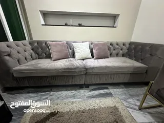  2 طقمين كنب فرش نظيف اسفنج دنلوب