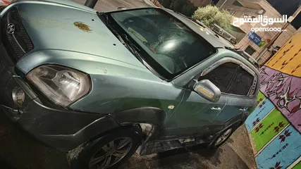  3 توسان 2005 عليه ترخيص من شهر 3/2025 الجيب بده ماتور 16صباب عمل صيانة طفيفه في الجناح الخلفي الايسر