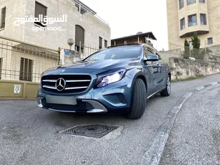  3 Mercedes-Benz Gla 250 4matic