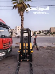  4 رافعات شوكية نوع هايستر ديزل حمولت 2طن جك وصط  قير اتومتك بحاله الوكاله