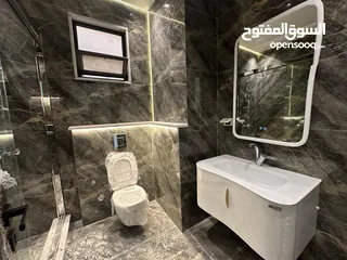  14 شقه للبيع في طريق المطار  ( Property 43064 )-174844051