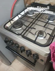  4 Elekta cooking range with four stoves and the oven is not working