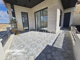  2 شقة طابق اول للبيع في رجم عميش بمساحة بناء 260م