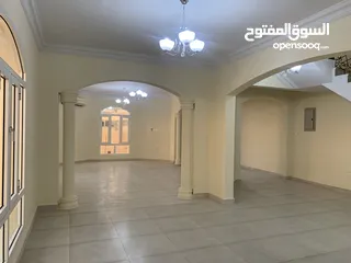  4 #REF889 4BR villa for rent in mawaleh