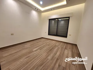  6 شقة فارغة للبيع في عبدون  ref : 14390
