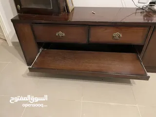  3 طاولة تلفزيون