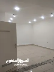  6 مكتب للايجار