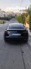  4 تيسلا موديل 3