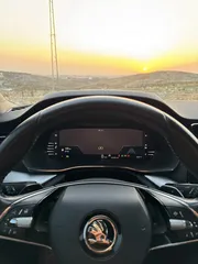  18 اوكتافيا 2021/20 بالنايلون منمرة من اربع شهور حررق سعرر 95.000 شيكل كاش و نهاائي