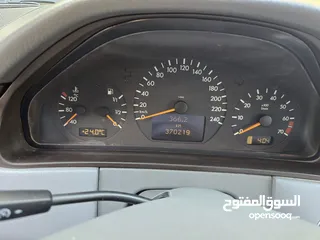  22 مرسيدس E200 Elegance للبيع موديل 2000 نظيفة