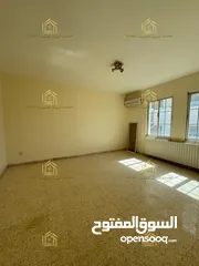  19 سيمي فيلا نظام دوبلكس اعلان رقم (V191)