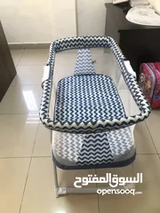  5 تخت بيبي ازرق وزهري جديد