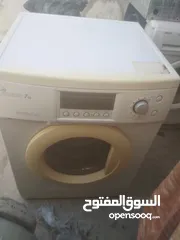  2 جبل الحسين شارع سعيدالعاص خلف كازيه وفاء الدعجاني