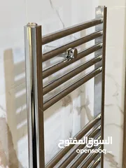  16 شقة ارضية/ 175م تدفئة مركزية راكبة تعمل على الغاز/ ترس امامي واسع/ موقع مميز