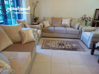  13 طقم كنبايات للجلوس او ضيوف 7 مقاعد مستورد شبه جديد ثقيل جدا"