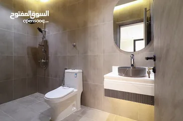  17 شقة خمس غرف نص دور للتمليك في جدة حي السلامو افراغ فوري من المالك مباشرة