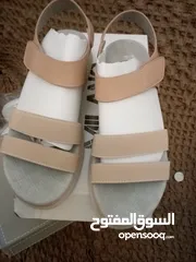  5 احذاء مريحه جوده عالبه مقاس 38او39