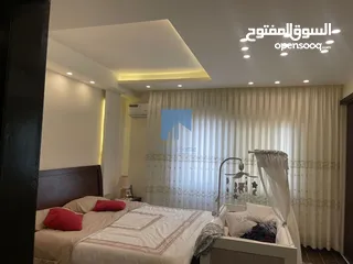  5 شقة فاخرة للبيع في الرابية طابق ثالث 180م مع روف 60م تشطيب سوبر ديلوكس بسعر مغري