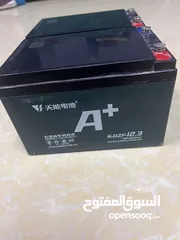  4 بطاريتين للبيع