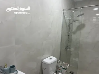  8 عائلات فقط شقة للايجار غرفة واحدة وصالة مطبخ +VIP قرب الخدمات ودوار المدينة وشارع الرياضة والشميساني
