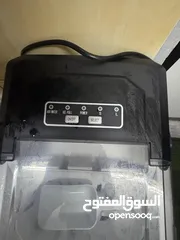  3 ماكينة صنع ثلج بحالة الوكاله