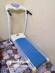  1 جهاز مشي مستعمل استعمال خفيف