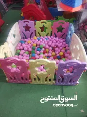  6 بيت اطفال بلاستيك مقوى.