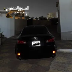  2 للبيع لكزس is 2011 ما يشكي من شي يحتاج تبديل للديكور و الفرش الداخلي لا غير