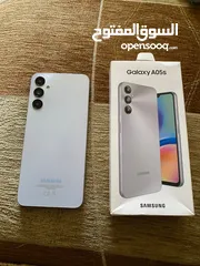  1 galaxy A05s بحاله ممتازه جديد ومعو كرتونه وكفرات