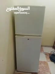  1 DAEWOO DOUBLE DOOR FRIDGE