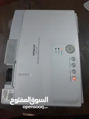  1 بروجكتر هيتاشي بحالة ممتازة جدا للبيع بسعر مغري جدا