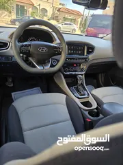  13 هونداي ايونك 2018 فل كامل فحص كامل عداد 130Km مالك 1 فقط