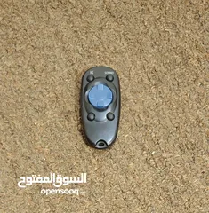  26 ريموتات متنوعة أصلي لشاشات والمسجلات صوتيات وموجود غطي سماعات كينود بيضوي كينود بيونير سوني JVC