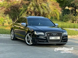  1 Audi S8 Quattro 2014 174,000 GCC no accidents no painting full options