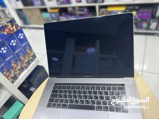  1 Apple MacBook i7 2018 16GB 256GB