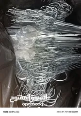  1 معالق ملابس مستخدم