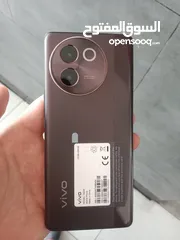  1 Vivo V30e model