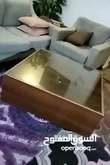  4 طاولة وسط كبيرة مربعة خشب ثقيل وطاولة شاشه نفس اللون طقم خشيب ثقيل وليس تجاري