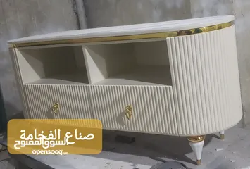  2 طاولة شاشة بلازما مع سطحية بديل الرخام   تفصيل حسب الطلب والمقاسات