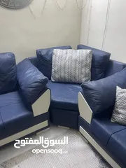  3 كنب مودرن مستعمل بحالة جيده للبيع بسعر مغري