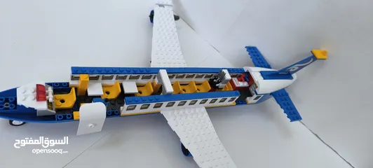  2 LEGO toy " Plane with workers and cars"