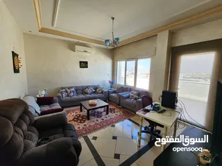  15 فيلا مستقلة نصف مفروشة في منطقة الظهير للبيع - ref : 14512