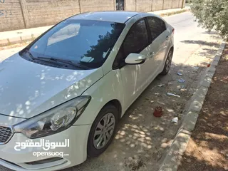  5 سيارة كيا k3 موديل 2013 للبيع