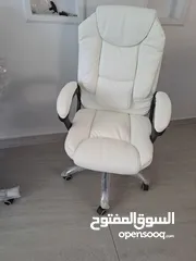  3 كرسي المدير ذو التنجيد والتصميم المميز اقل الاسعار وجميع الالوان عرض لفترة محدوده