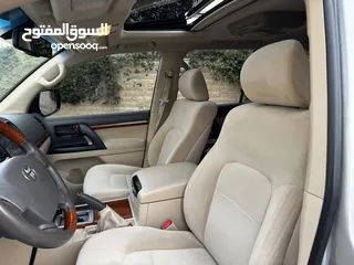  12 تويوتا لاند كروزر (GXR 2015 (V8 وارد صيانة الشركة ( طلب خاص 60th) مالك واحد بحالة الوكالة