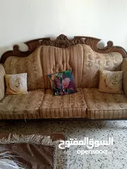  1 طقم كنب ومورس وبوفيه3قطع بحالة جيدة جدا