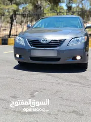  10 تويوتا كامري 2008 بنزين أصلي السيارة نخب لا ينقصها شيء خلفي جيد بسعر 5500 دينار ترخيص سنه كامله دهان