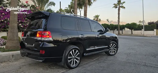  13 Toyota Land Cruiser 2014 V6 (GXR) Full loaded  محدث لل 2021 عند مركز elite