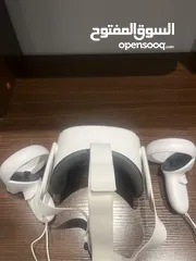  7 Meta Quest 2 (Virtual Reality)