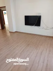  14 باركيه PVC خاص للارضيات اللاصق منه وفيه جاهز للتركيب بسعر حرق وخصم للكميات